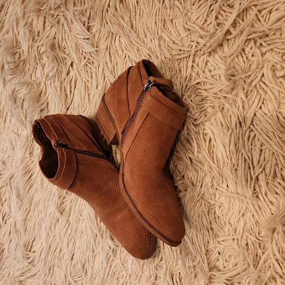 Booties - Picture 2 of 4